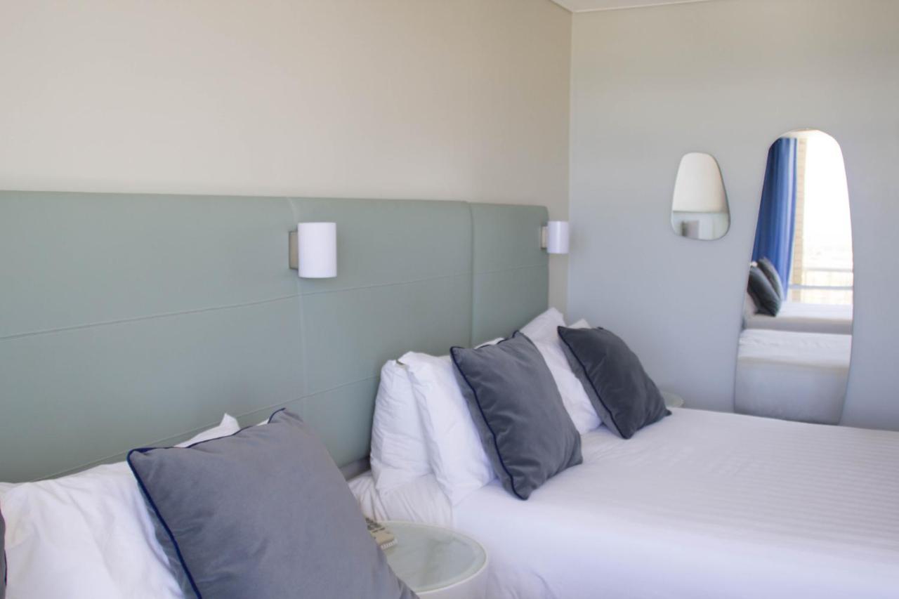 The Gladstone Hotel Room photo